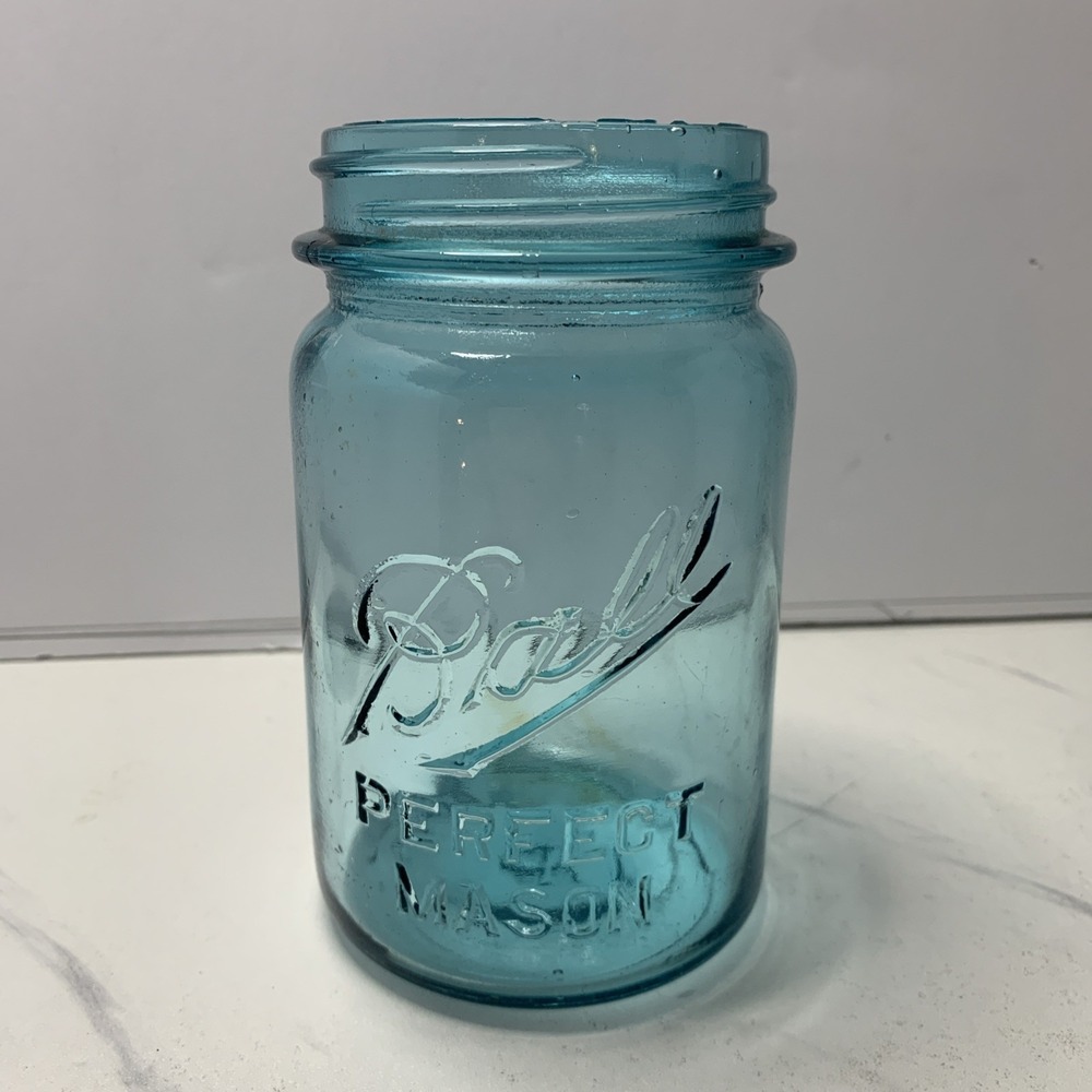 Ball 1923-1933 Aqua Blue Green Perfect Mason Jar #4 Fruit Canning Shoulder